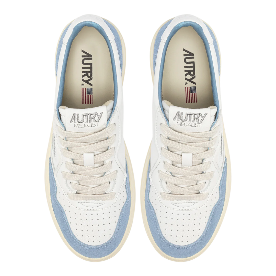 Autry Medalist Low White And Light Blue Women AULW-GS38