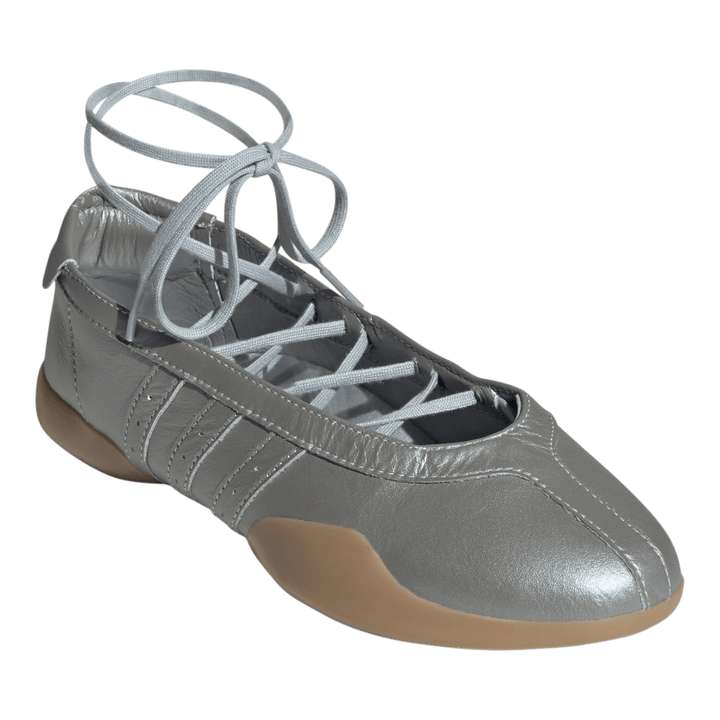 adidas TAEKWONDO MEI BALLET W シルバー adidas Taekwondo MEI Ballet Silver-Metallic JR7032