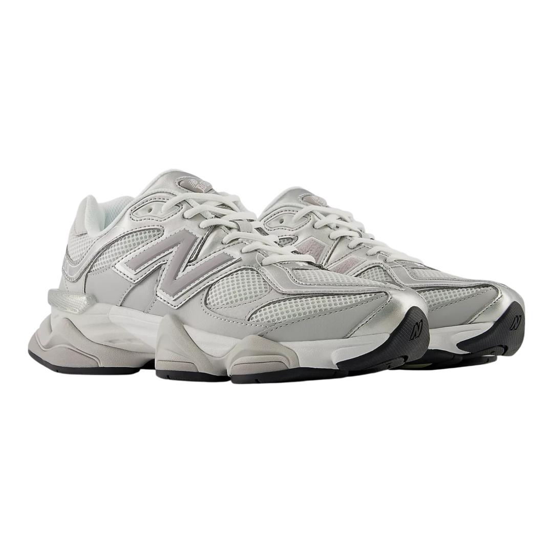 New Balance 9060 Sneakers Raincloud / Truffle Salt U90606MU